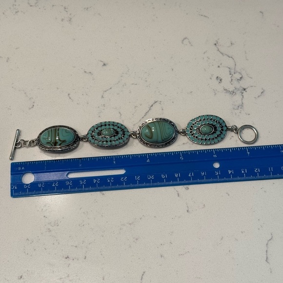 Turquoise and Silver Bracelet - Picture 4 of 4